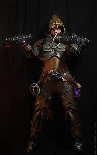 Diablo III - Demon Hunter Cosplay by FirstKeeper